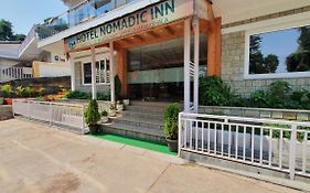 Hotel Nomadic 3*