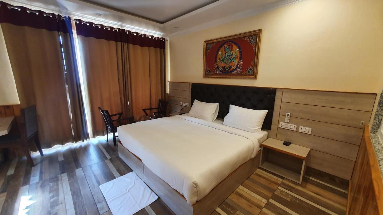 Nomadic Inn Dharamshala Exterior photo