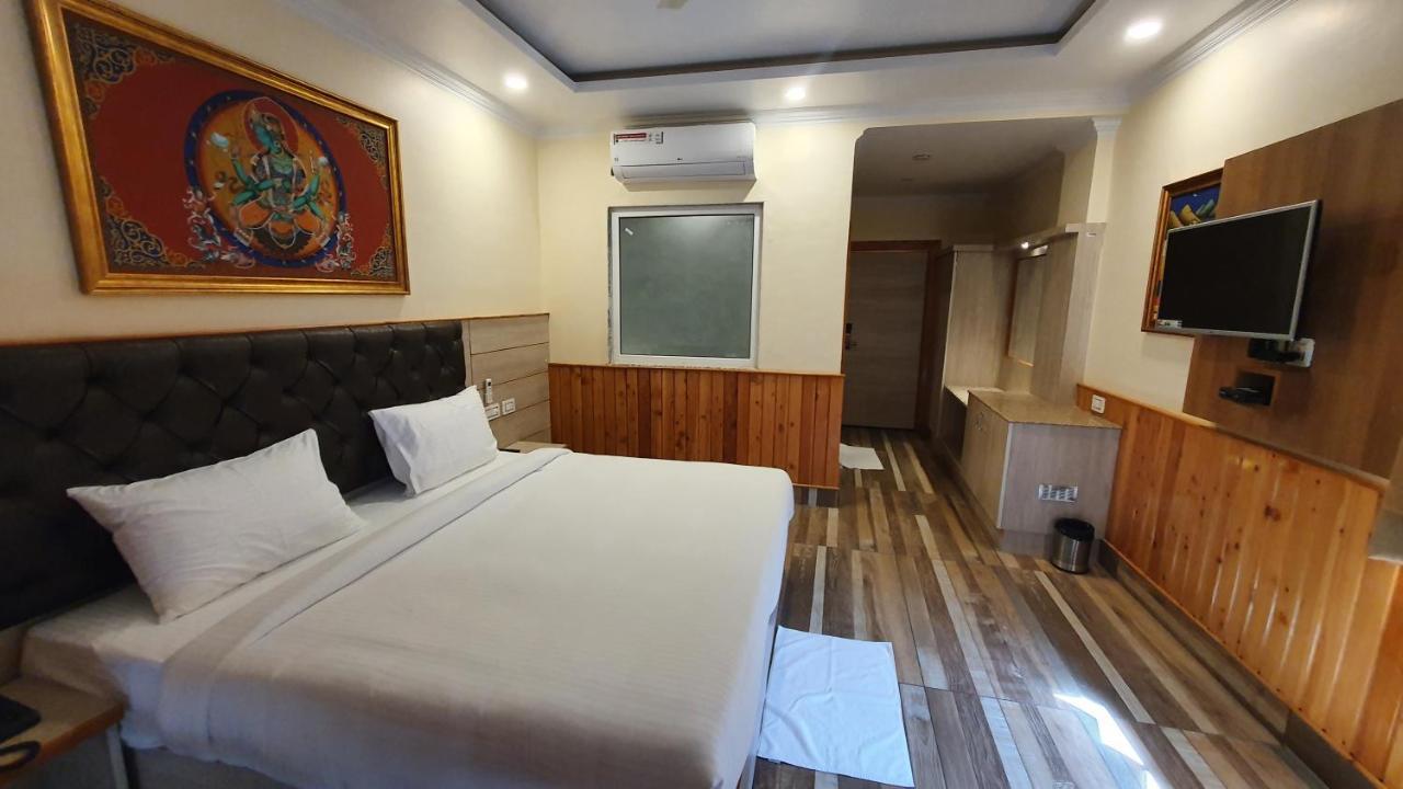 Nomadic Inn Dharamshala Exterior photo