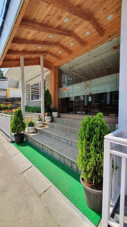 Nomadic Inn Dharamshala Exterior photo