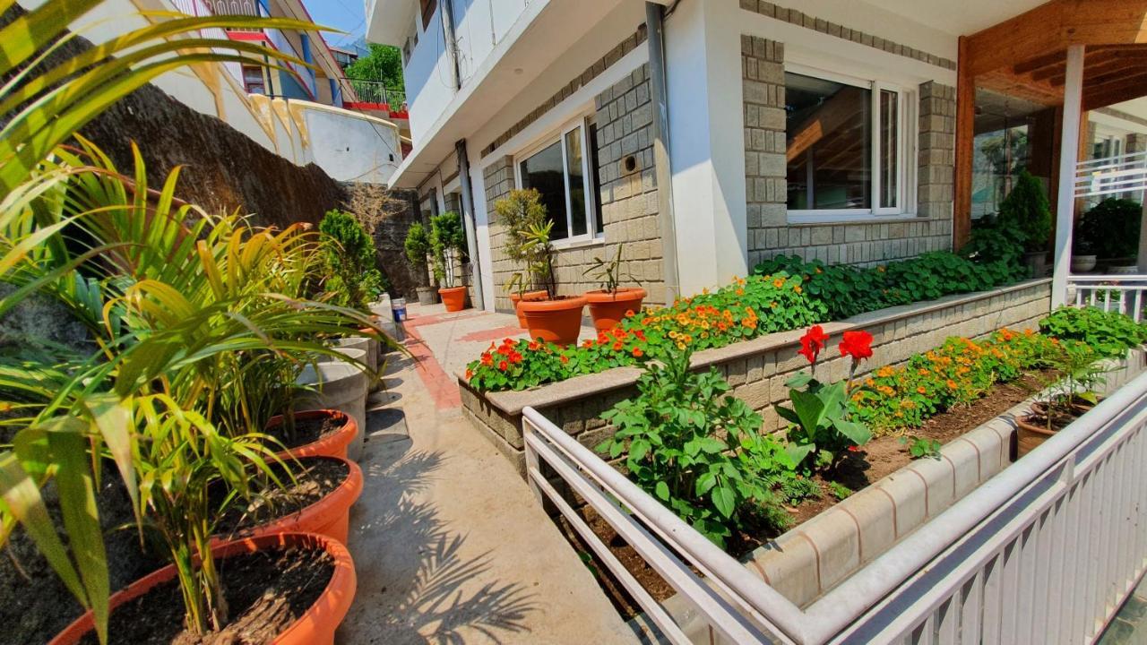 Nomadic Inn Dharamshala Exterior photo