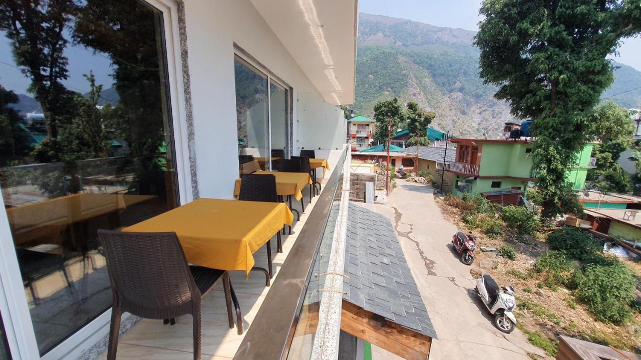 Nomadic Inn Dharamshala Exterior photo