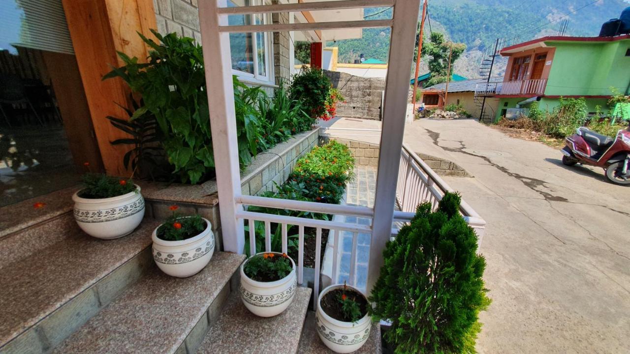 Nomadic Inn Dharamshala Exterior photo